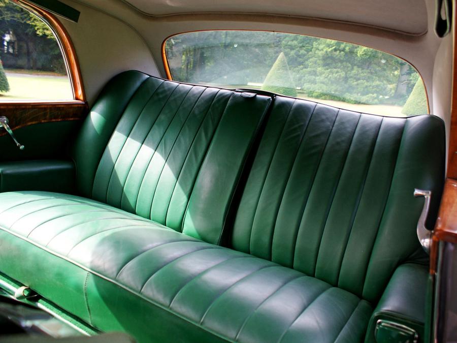 Интерьер Bentley S1 Continental 1955 года  (фото 23 из 28)
